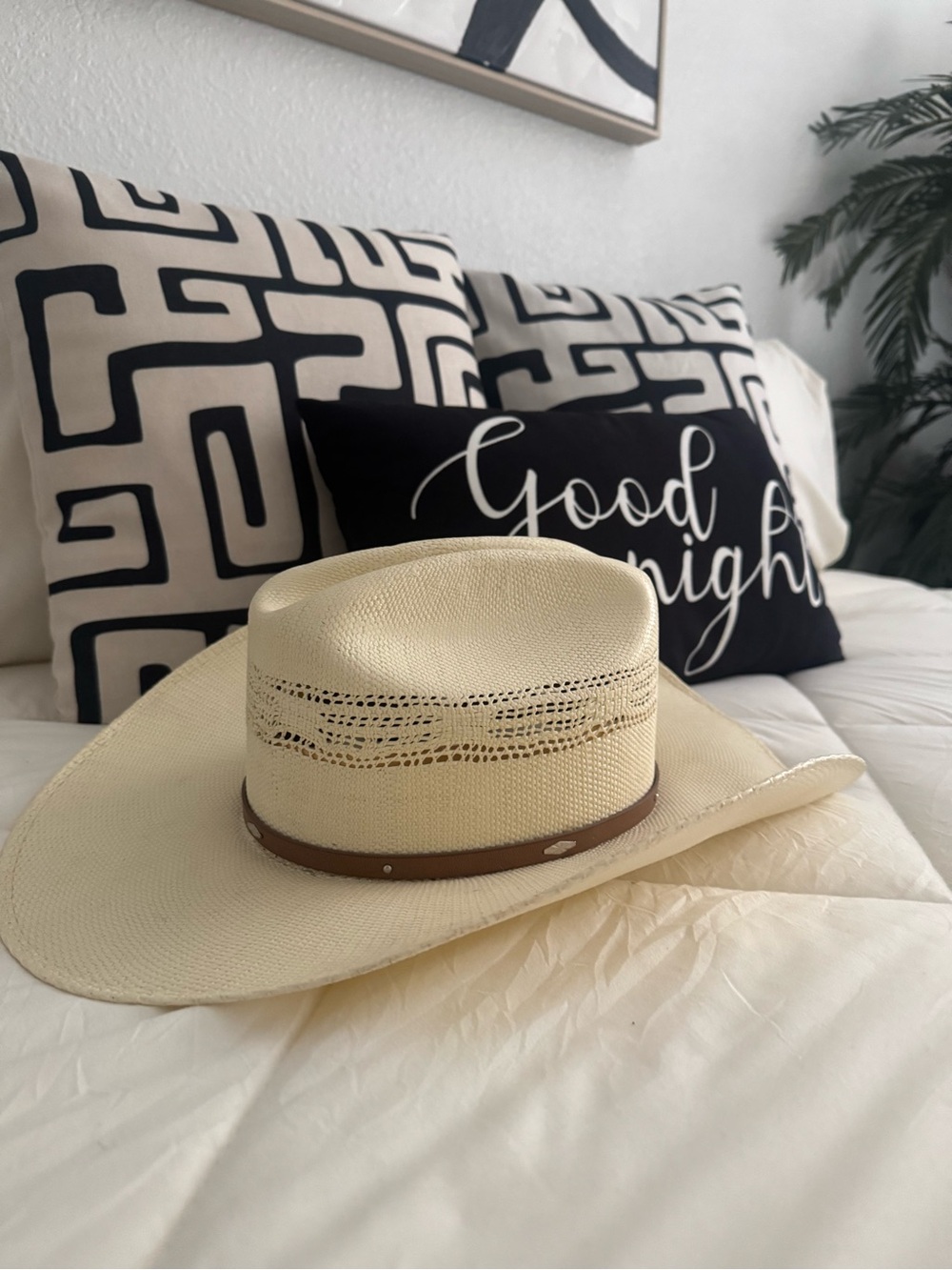 Tombstone International Natural Straw Western Hat with Brown Band